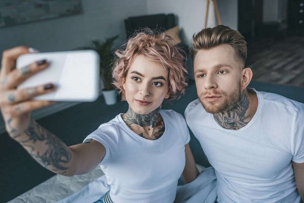 Le tatouage en commun en couple est-il vraiment une bonne idée ?