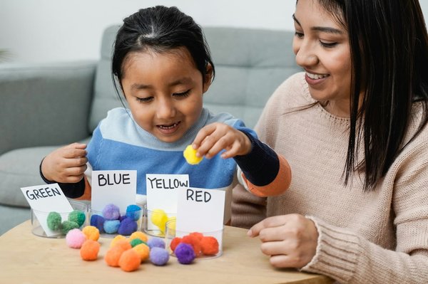 Jeu montessori : les avantages offert par un matériel d'éveil